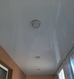 Глянцевые потолки