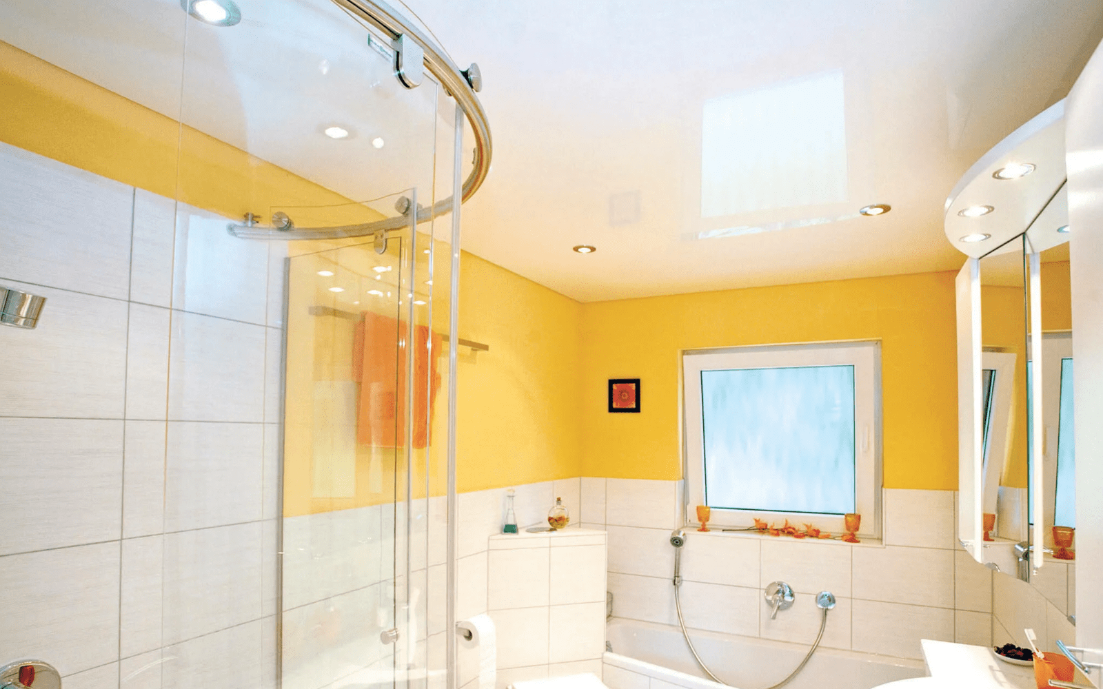 Потолки для ванной